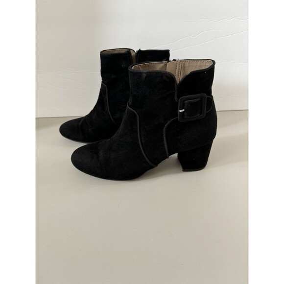 White Mountain Black Ankle Boots Booties Leather & Suede Side Zip Womens Sz 8M - Picture 2 of 11